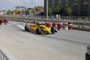  Zhuqa i pandalshëm, fiton edhe në Ferizaj