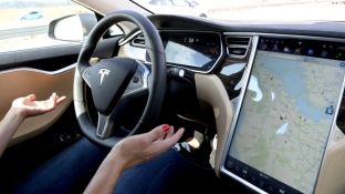  Tesla me modele të reja për gjashtë deri nëntë muaj