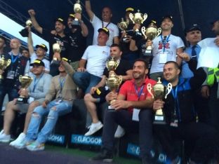  Skender Potera triumfon në “Drag Race” që u ndoq nga 20 mijë shikues