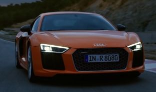 Pas ankesës së shikuesve, tërhiqet reklama e Audi R8 [foto]