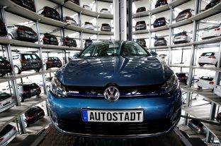  VW ndërpret për pak ditë prodhimin e Golfit