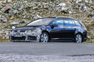 Volkswagen Golf  R Estate spiunohet gjatë testimit [foto]