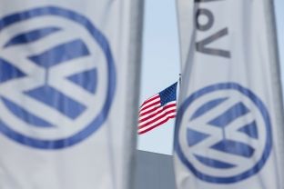 Volkswagen ndan 1.2 miliard dollarë për tregtarët e veturave në SHBA