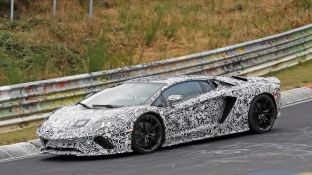  Lambo po punon në modelin e ri Aventador