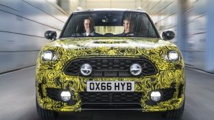  Rrjedhin detaje të Mini Countryman E