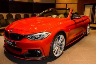 Prezantohet BMW 435i kabrio në Abu Dhabi [foto]