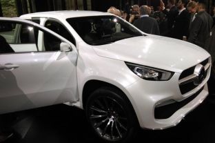 Mercedes prezanton X-Class e ri me superdizajn [foto]