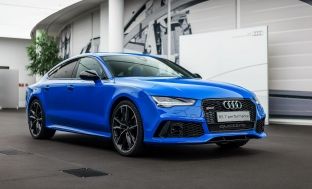 Audi RS7 Performance tërësisht i kaltër [foto]