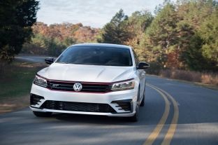 Koncepti Volkswagen Passat GT i caktuar për panairin e veturave në LA [foto]
