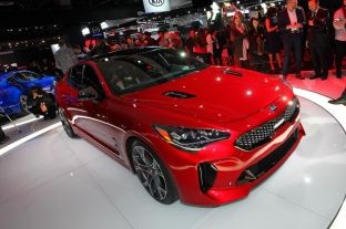 Kia zbulon veturën sportive Stinger GT [foto]