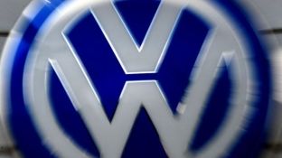 Zyrtare: Gjykata gjobit VW-në me 4.3 miliardë dollarë