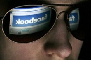 Facebook garanton bashkëpunimin me hetuesit për atentatet