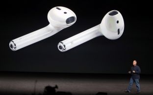 Kufjet e iPhone 7 zemërojnë fansat 