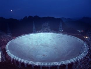 Kina krijon teleskopin gjigant që kërkon për UFO