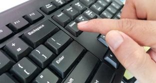 Si ta fshini vetën nga interneti