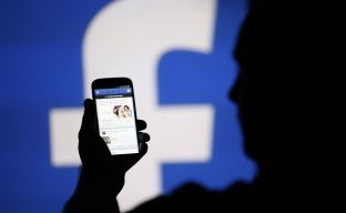 Facebook bëhet radio