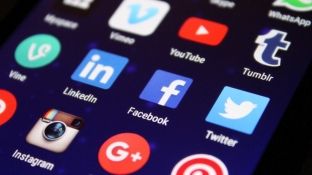 Komisioni Europian forcon sigurinë online
