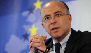 Franca mbyll xhamitë që nxisnin urrejtje