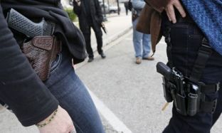 Ligji i ri në Teksas, studentët mund të shkojnë në universitet të armatosur