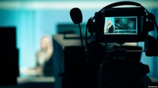  Maqedonia shënon rënie në lirinë e shtypit