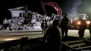 Ndryshojnë të dhënat për viktimat e tërmetit në Itali 