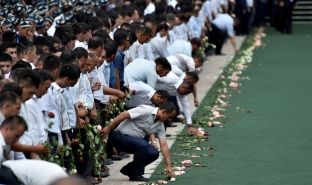 Uzbekistani i jep lamtumirën e fundit presidentit Islam Karimov