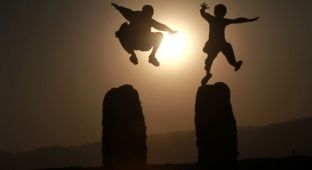 Kur fëmijët vuajnë marritë e të mëdhenjve