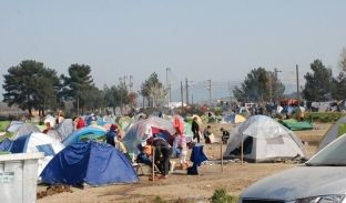 BE-ja jep 115 milionë euro ndihma për refugjatët Greqisë