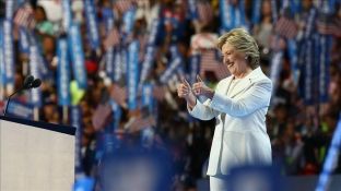 Bashkëthemeluesi i Facebook-ut dhuron 20 milionë dollarë për fushatën e Clintonit