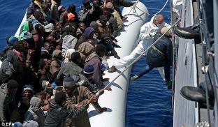 Italia shpëton 650 migrantë