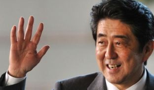 Abe lideri i parë japonez që viziton Kubën