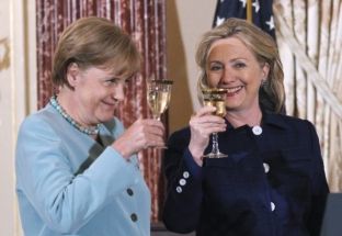 Merkel lidere favorite e Clintonit dhe e Trumpit