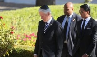 Liderë botërorë në funeralin e Peresit