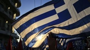  Vitin e kaluar, popullata në Greqi ra për rreth 30 mijë njerëz