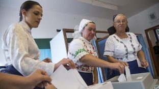 Referendumi për refugjatët në Hungari shpallet i pavlefshëm