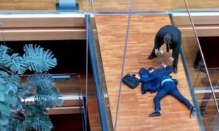 Ligjvënësi britanik përfundon në spital pas grushteve nga kolegu