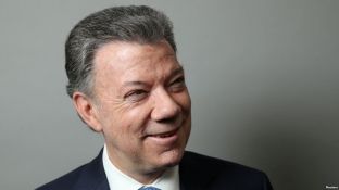 Santos do t’i dhurojë për viktimat në Kolumbi paratë e Nobelit për Paqe