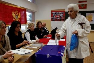  Përfundon votimi në Mal të Zi