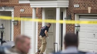 Plagosen 4 nxënës në San Francisco, sulmuesit në arrati