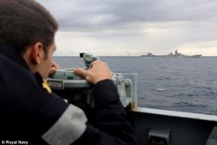 Luftanijet ruse në ujërat britanike [foto]