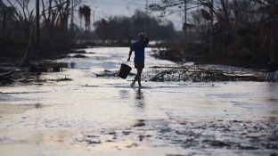 Mbi 1.5 milion persona të prekur nga tajfuni në Kinë