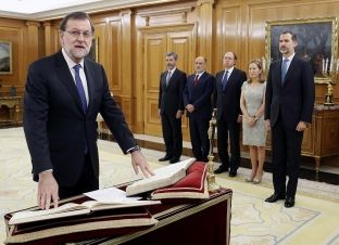 Rajoy bën betimin si kryeministër i Spanjës
