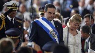 Ish-presidenti i El Salvadorit ka vjedhur 246 milionë dollarë