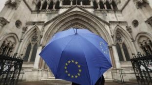 Gjykata e Londrës pritet të japë vendimin për Brexit