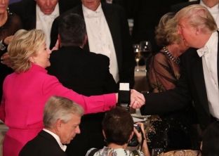 Clinton apo Trump? – Votimi i hershëm paralajmëron përgjigjen