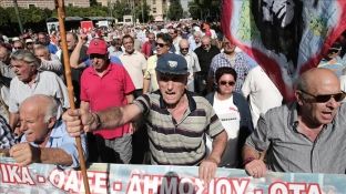 Pensionistët grekë në protesta për shkak të masave të kursimit