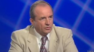 Bugajski: Clinton do të ishte më e mirë për Ballkanin dhe Kosovën
