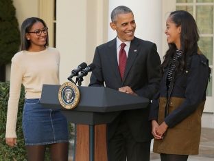 Çfarë u tha Barack Obama vajzave të veta në mëngjesin kur Trump fitoi zgjedhjet