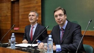 Pse Vuçiq shefin e NATO–s e quan beogradas