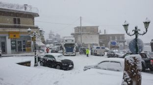Bora shkaktoi probleme edhe në Greqi